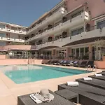 Zenitude Hotel-residences