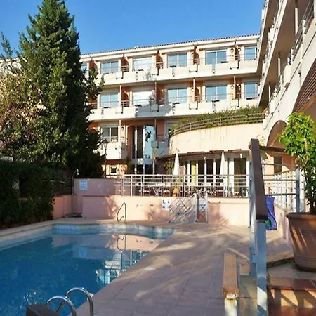 Aparthotel Zenitude Hotel-residences 4*
