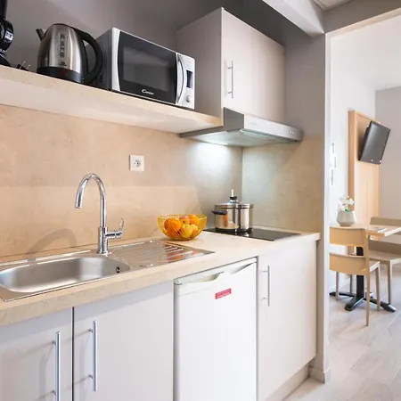 Zenitude Hotel-residences 4*