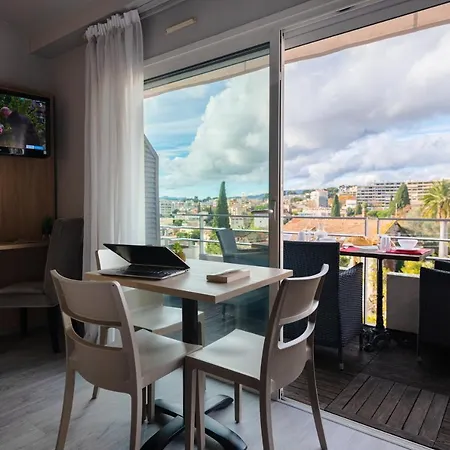 Zenitude Hotel-residences Aparthotel 4*