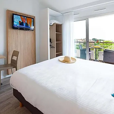 Zenitude Hotel-residences 4*