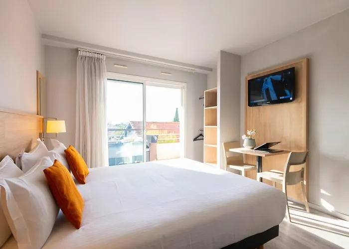 Zenitude Hotel-residences 4*