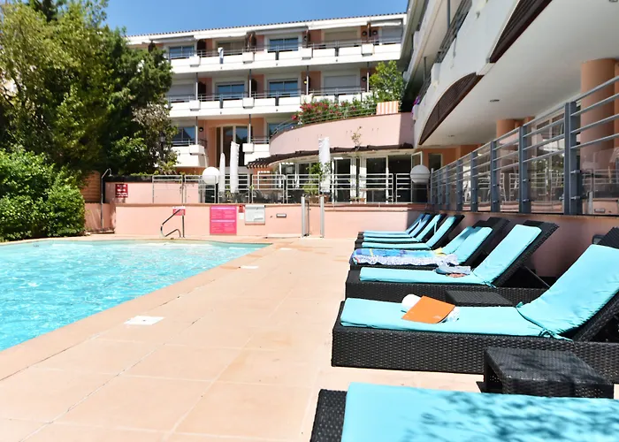 Zenitude Hotel-residences