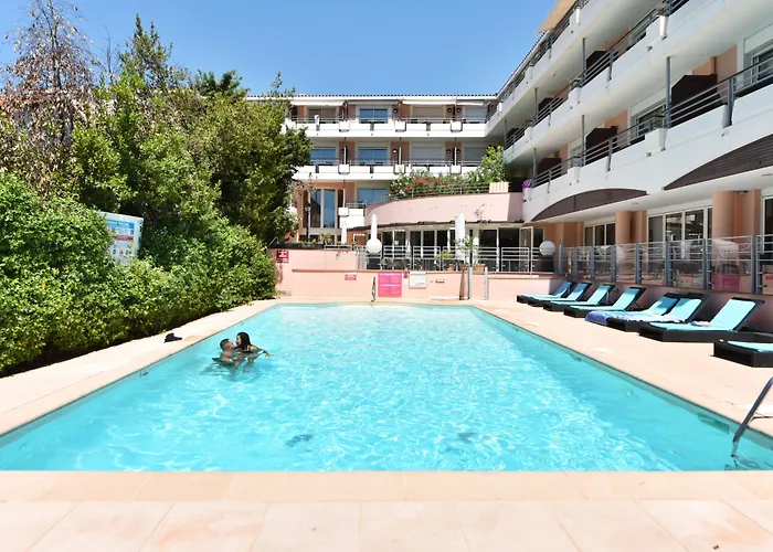 Zenitude Hotel-residences 아파트호텔 4*