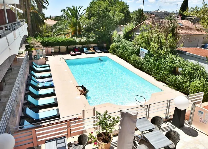 Zenitude Hotel-residences 4*