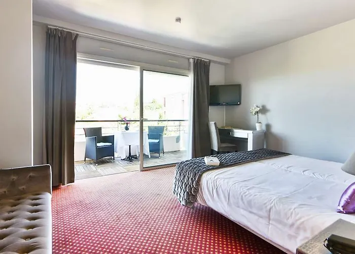 Zenitude Hotel-residences 4* 르까네